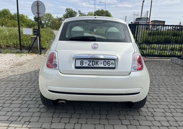 Fiat 500 cena 18900 przebieg: 190000, rok produkcji 2011 z Ryki małe 121